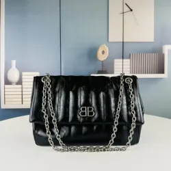 Balenciaga 2023 winter new style bag #9999932631