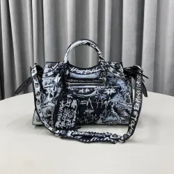 Balenciaga Distressed  Bag with Graffiti Details #B46190