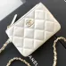 CHANEL Clutch with chain - Mesh, shiny lambskin & gold-tone metal #B49664
