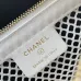 CHANEL Clutch with chain - Mesh, shiny lambskin & gold-tone metal #B49664