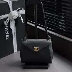Chanel Calfskin Envelope Crossbody AS6223 16×22×8cm #B67245