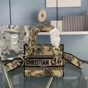 Dior Handbags Lady D-Lite CHRISTIAN DIOR PARIS size:17×15×7cm #B53653