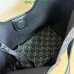Gucci 860845 GG Supreme Canvas Crossbody Bag – Luxury Meets Everyday Functionality #A67424