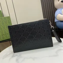 Rubber-effect small pouch in black leather #B50315