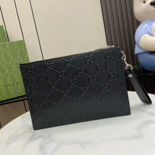 Rubber-effect small pouch in black leather #B50315