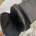 Louis Vuitton Avenue Shoulder Bags #999931760