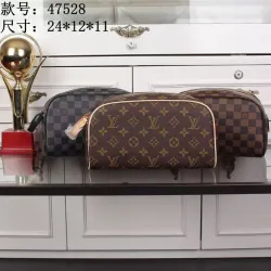 Brand L TOILETRY BAG #99910597
