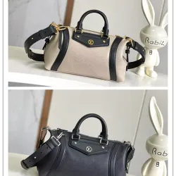 LV Everyone's Carrying The New Nicolas Ghesquière #B50602