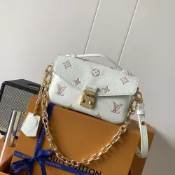 LV Pochette Métis Monogram Leather Shoulder Bag 21.5×13.5×6cm #B65057