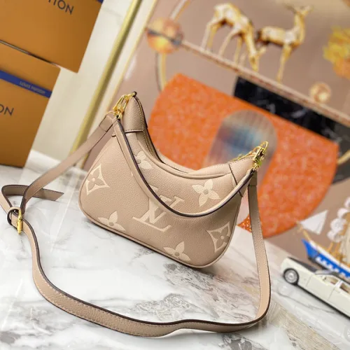 Louis Vuitton AAA Women's Handbags #99919343
