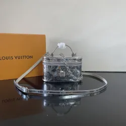    Vanity Chain Pouch LV Ski M26097 #B58346