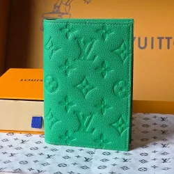  M25998 Original Version Passport Holder - Green, Protective Design #B59485