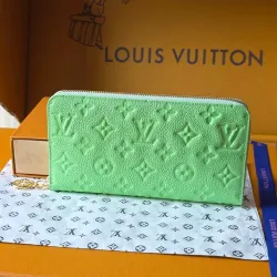  M27715 Zippy Apple Green Empreinte Leather Full Zip Long Card Wallet #B66006