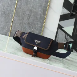 Prada Messenger bag Size:18x15x5cm #B48216