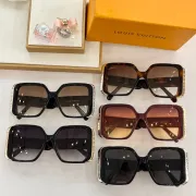 Louis Vuitton AAA Sunglasses #9999928125