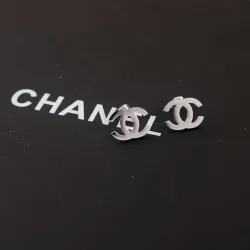 Chanel Earrings #9127906
