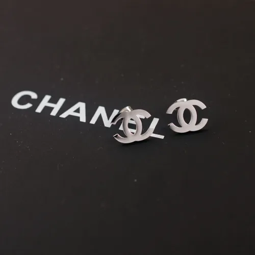 Chanel Earrings #9127906