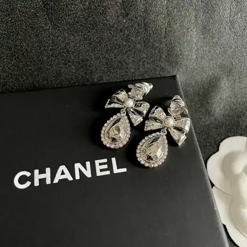Chanel Earrings #B65424