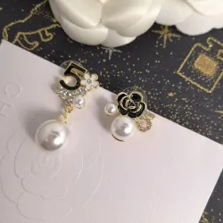 Chanel Earrings #B65526