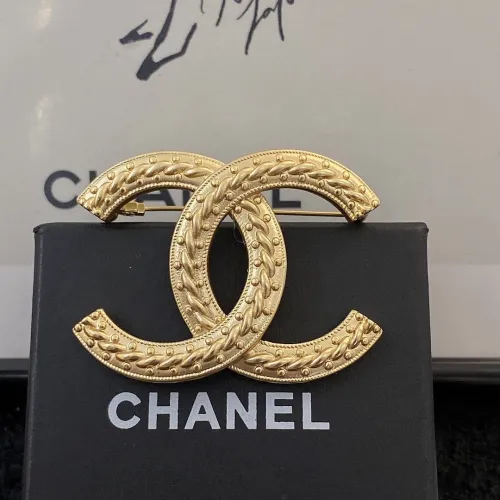 Chanel brooches #B65353