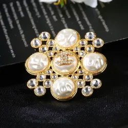 Chanel brooches #B65393