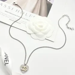 Chanel necklaces #B65307
