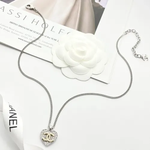 Chanel necklaces #B65307