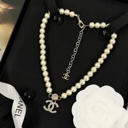 Chanel necklaces #B65344