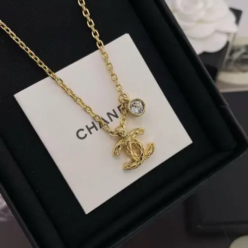 Chanel necklaces #B65366