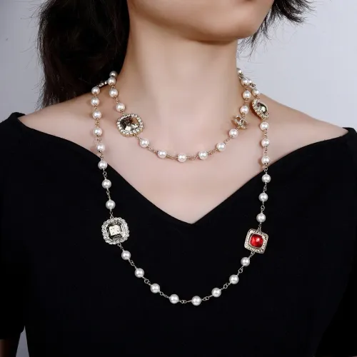 Chanel necklaces #B65451