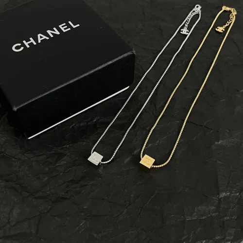 Chanel necklaces #B65473