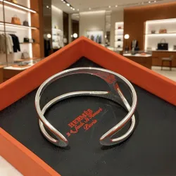 HERMES Bracelets #B65544