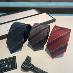 Gucci Necktie and original box #B66486
