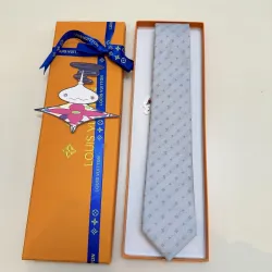 Louis Vuitton Necktie and original box #B66480