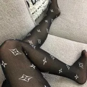 Brand LV pantyhose new high-quality sexy pantyhose G letter trendy women's bottoming pantyhose #999930058