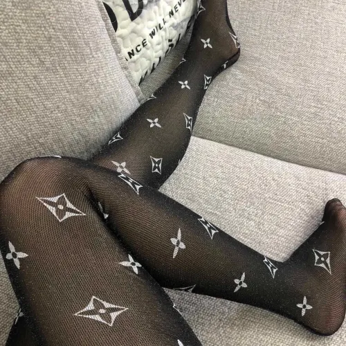 Brand LV pantyhose new high-quality sexy pantyhose G letter trendy women's bottoming pantyhose #999930058