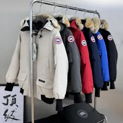 Canada Goose Chilliwack Bomber Winter Parka, Black Red Grey Navy Cream #A68954