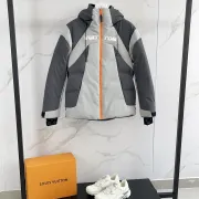 Louis Vuitton Coats/Down Jackets #B59077