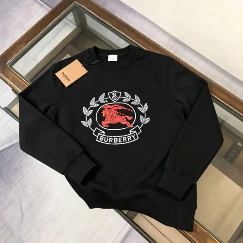 Burberry Wreath Knight Crest Logo Crewneck Sweatshirt, Black & White #A69392
