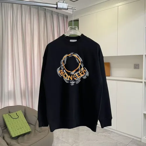 Moncler Sketch Circle Logo Crewneck Sweatshirt, Black & White #A69401