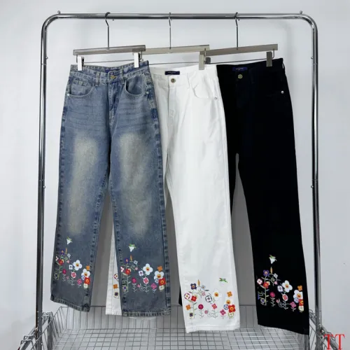 Louis Vuitton Jeans for Louis Vuitton short Jeans for men #B50448