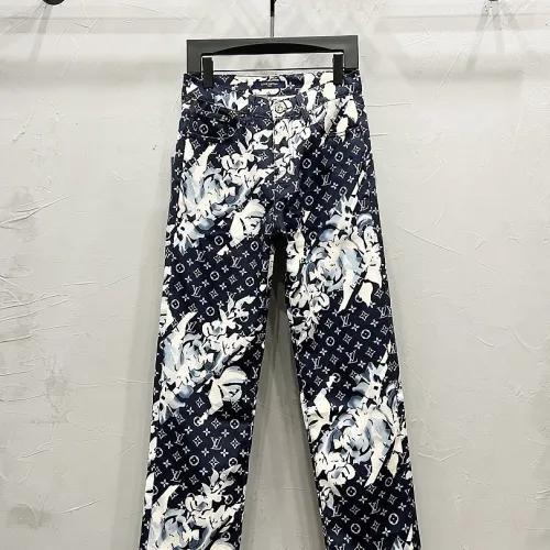 Louis Vuitton Jeans for Louis Vuitton short Jeans for men #B64907