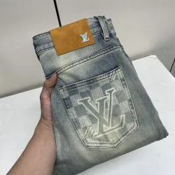 Louis Vuitton Jeans for Louis Vuitton short Jeans for men #B61050