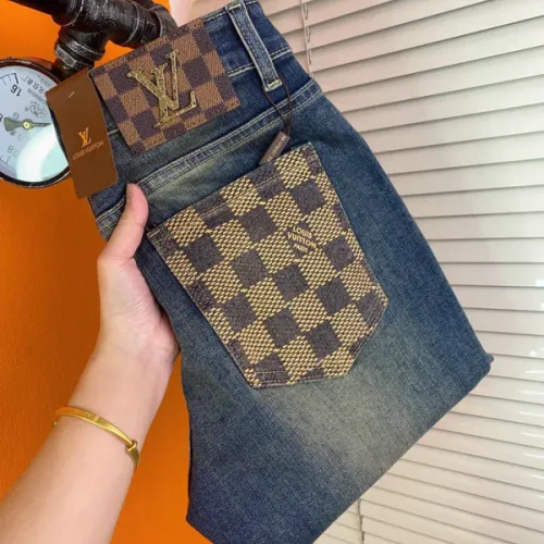 Louis Vuitton Jeans for MEN #B57341