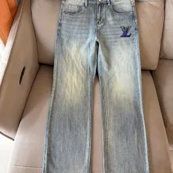 Louis Vuitton Jeans for MEN #B58204