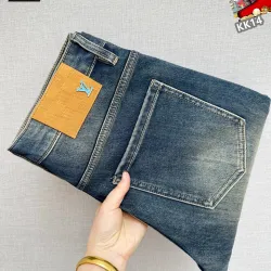 Louis Vuitton Jeans for MEN #B60265