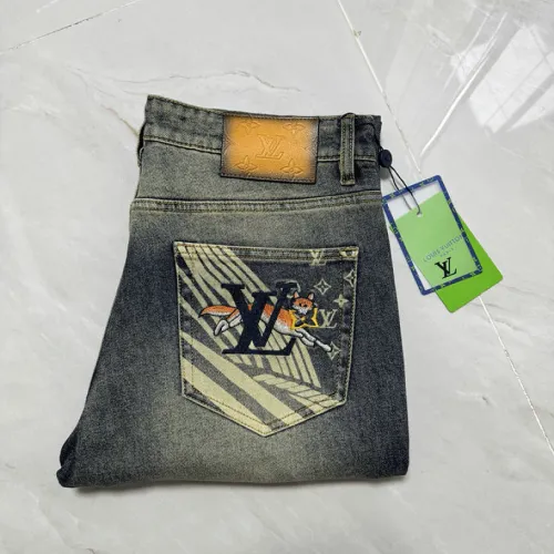 Louis Vuitton Jeans for MEN #B66836