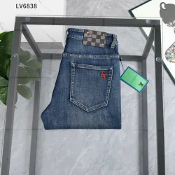 Louis Vuitton Jeans for MEN #B66851
