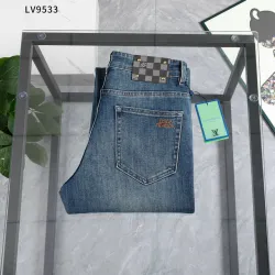 Louis Vuitton Jeans for MEN #B66858