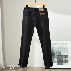Louis Vuitton Jeans for MEN Black #B49203